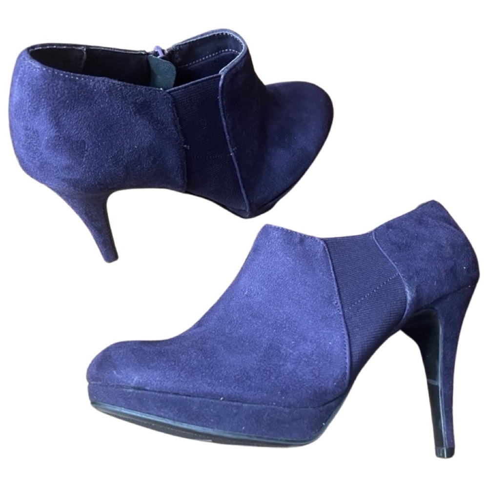 NWOT IMPO STRETCH Vegan Leather Suede Ankle Heel Booties size 7.5